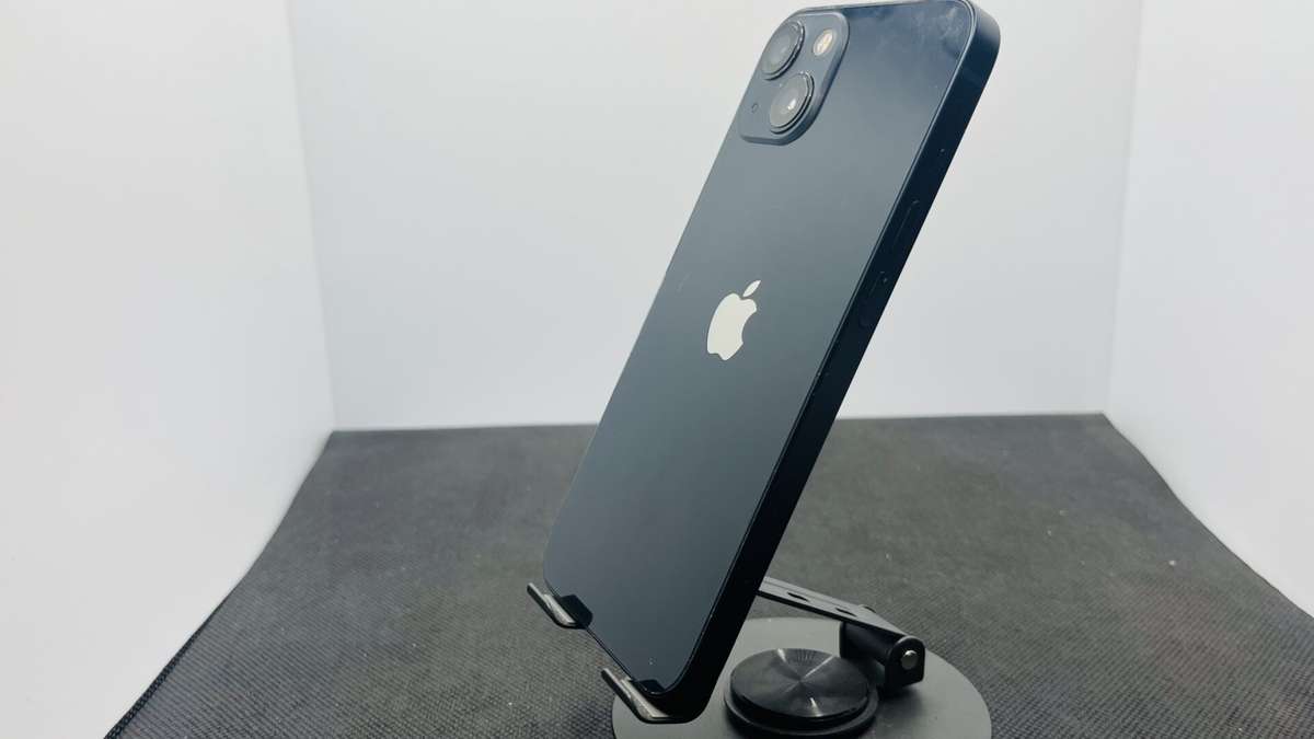 Apple iPhone 13 Midnight 128GB - (Grade B)