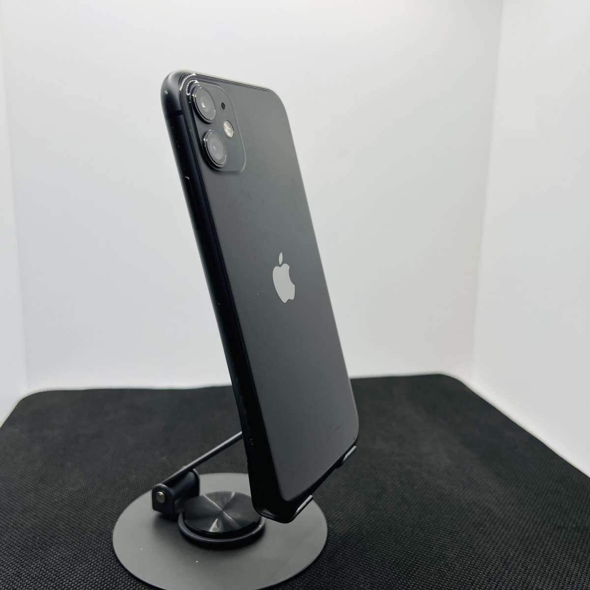 Apple iPhone 11 64GB Black  (Grade B)