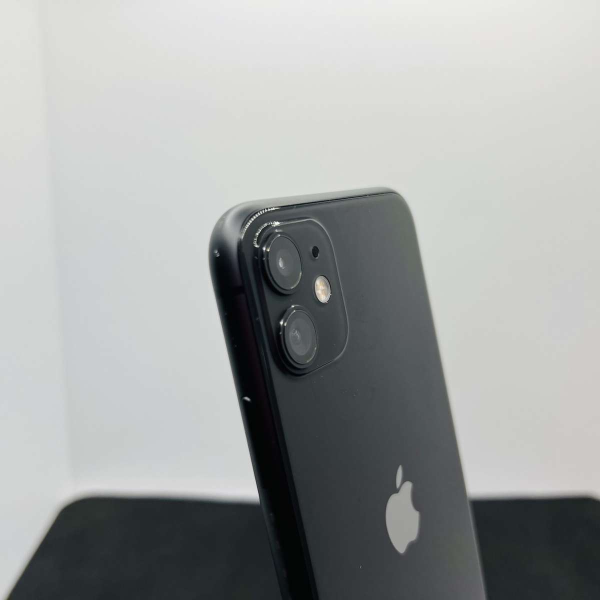Apple iPhone 11 64GB Black  (Grade B)