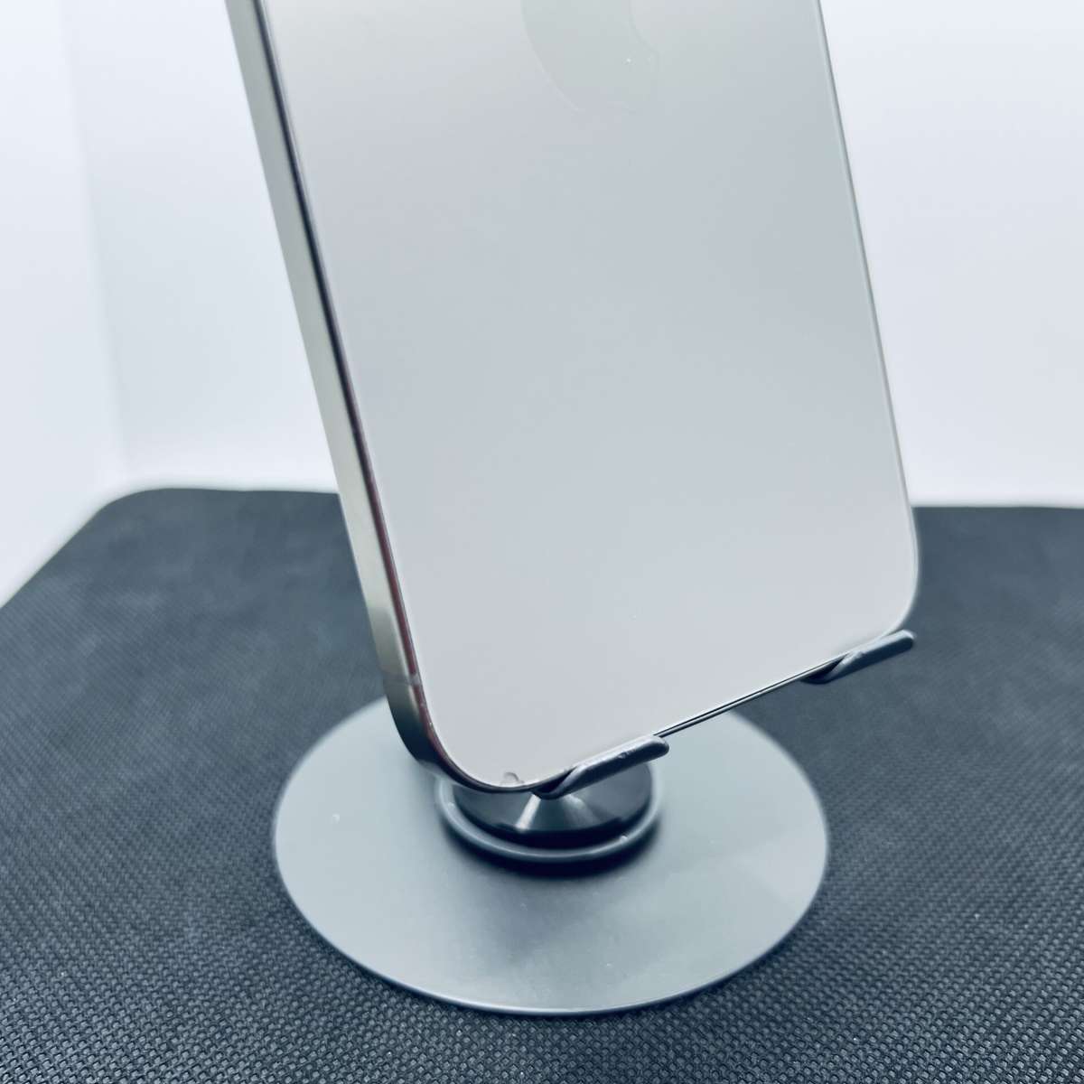 Apple iPhone 15 Pro Max 256GB Natural Titanium - (Grade B)