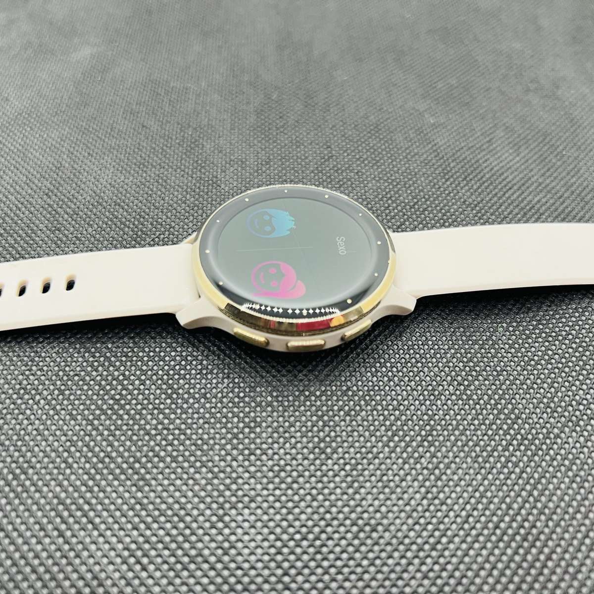 Garmin Venu 3s Gold (Condition: Fair) - Cracked Screen