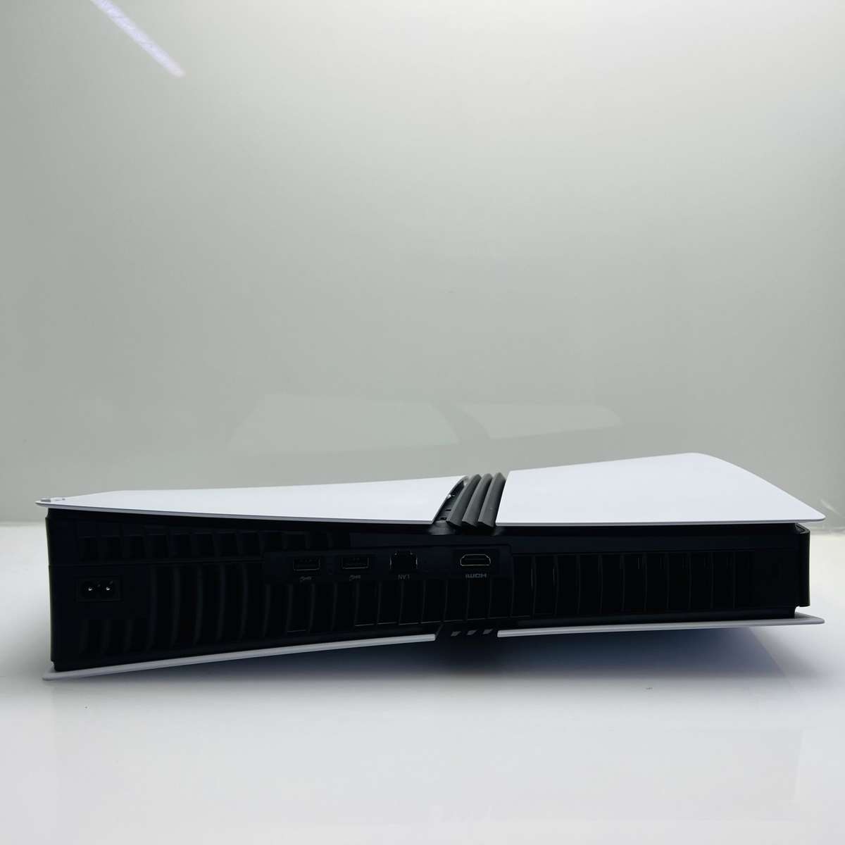 Sony PlayStation 5 Pro White 2TB + HDMI Cable + Power Cable + 1 Controller  (Grade B)