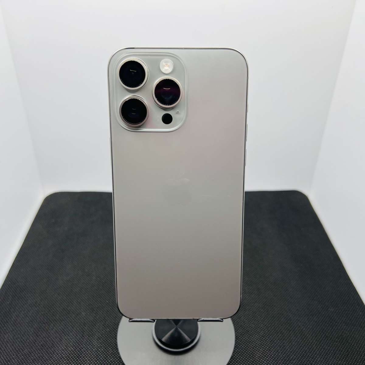 Apple iPhone 15 Pro Max 256GB Natural Titanium  (Grade B)