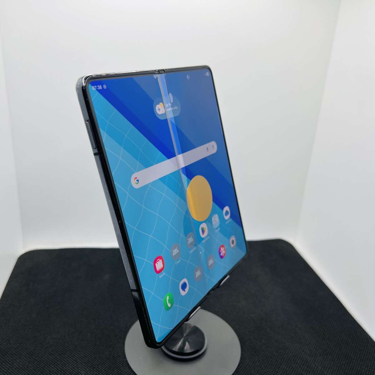 Samsung Galaxy Z Fold 5 256GB Phantom Black - (Condition: Good)