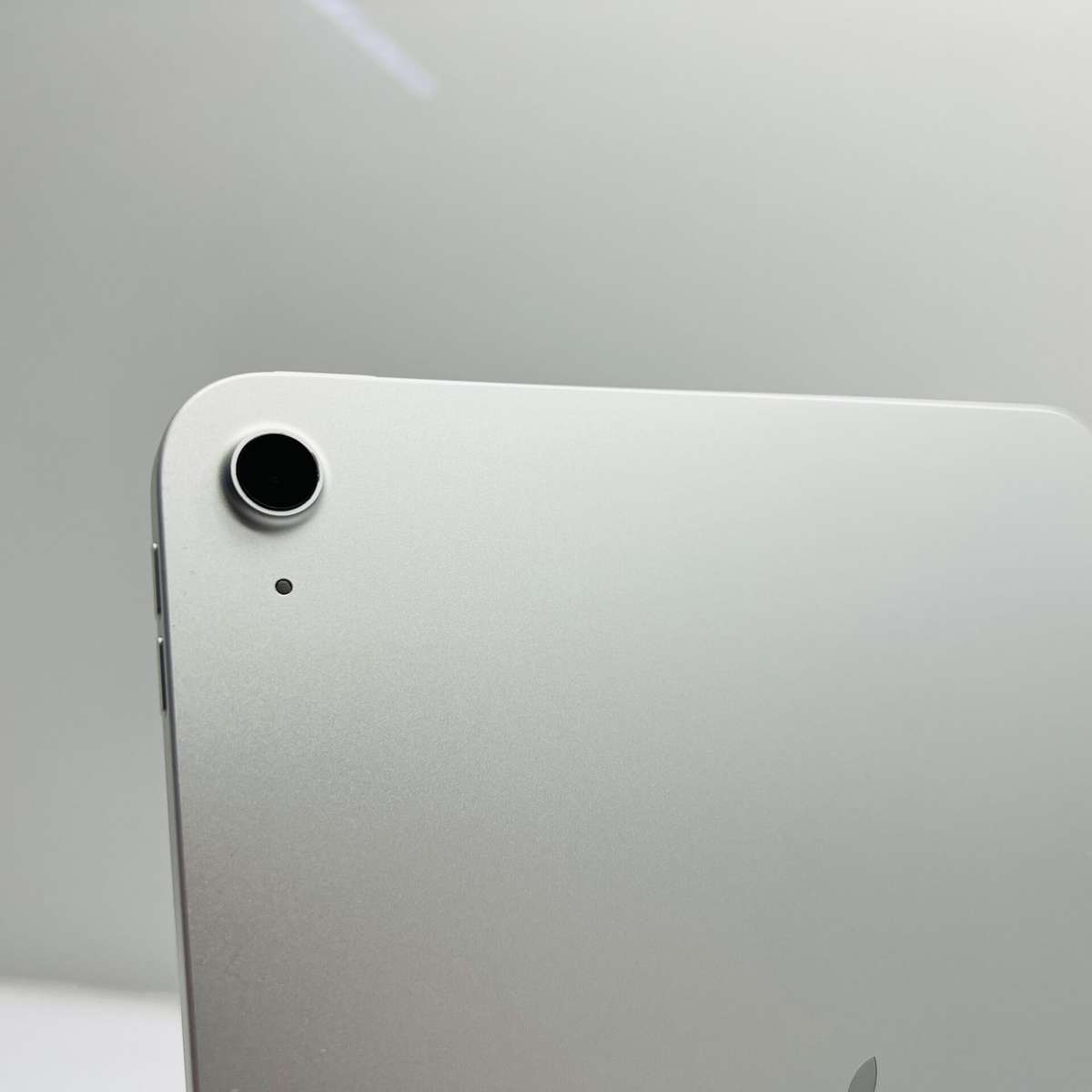 Apple iPad A16 (Wifi Only) 128GB Silver  (Grade B)