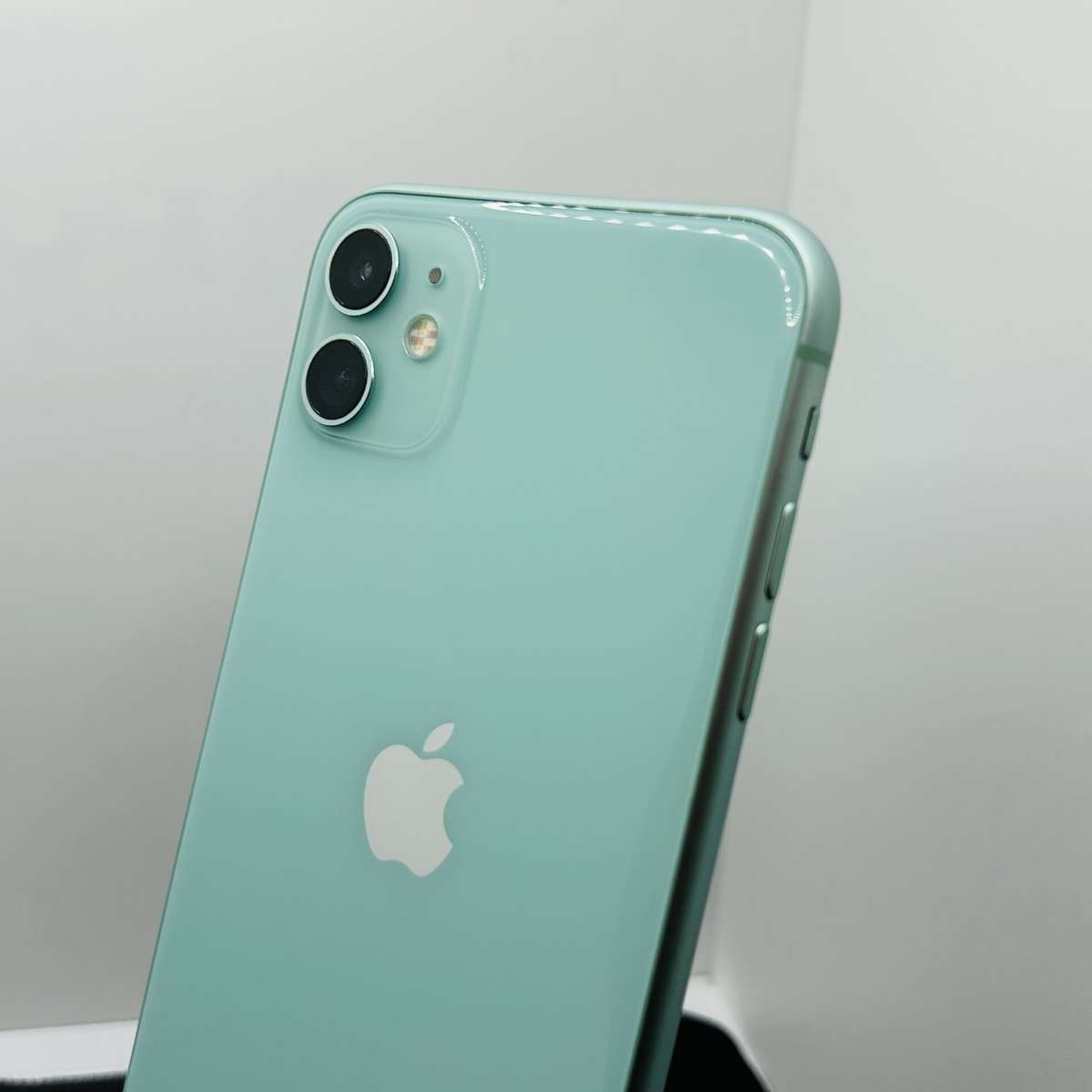 Apple iPhone 11 64GB Green - (Grade B)