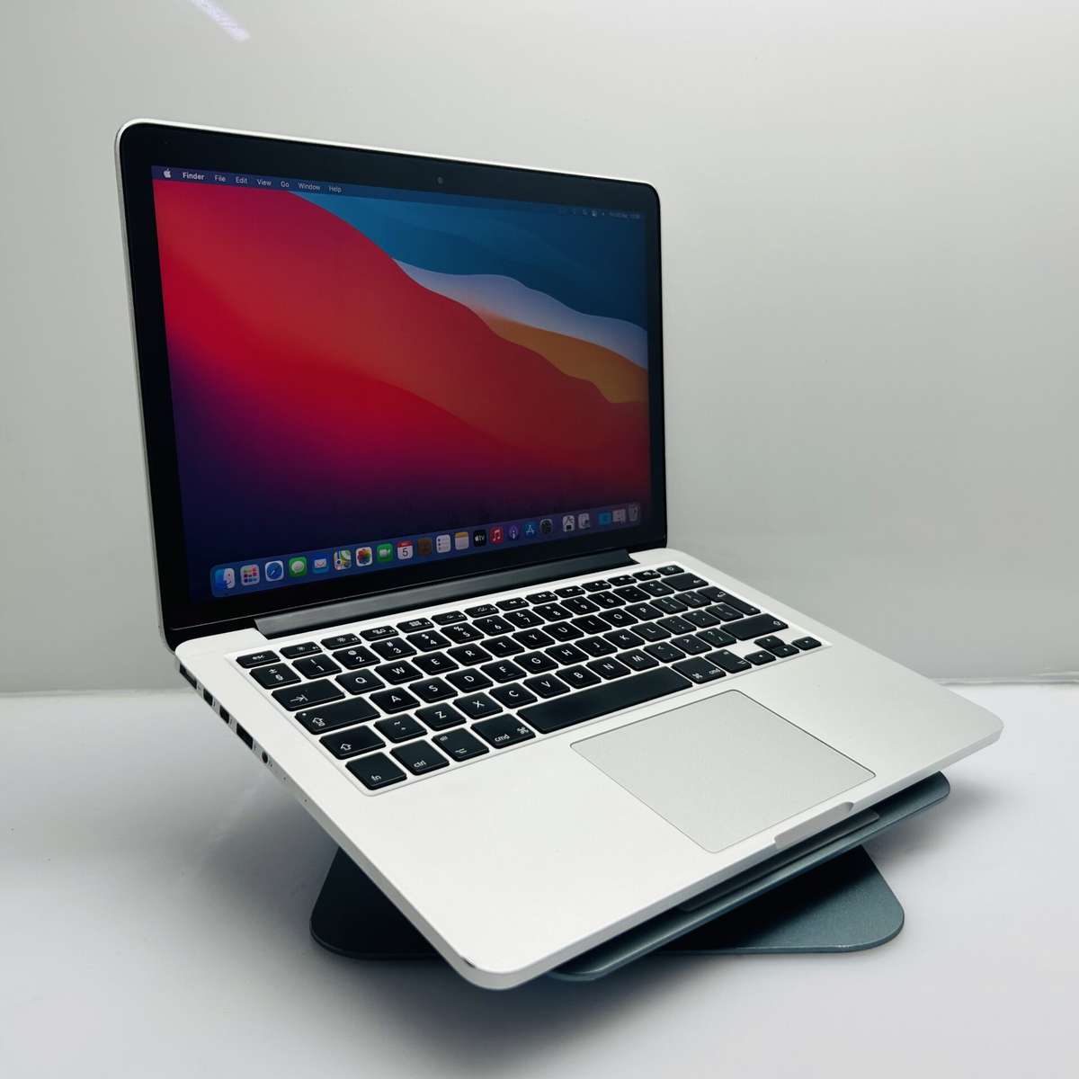 Apple MacBook Pro 13-Inch Core i5 2.7GHz (Early 2015) 8GB RAM 128GB SSD Silver  (Grade B)