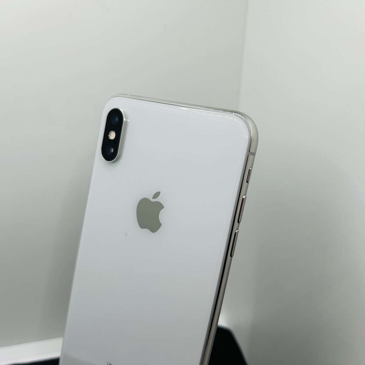 Apple iPhone XS Max 64GB Silver - (Grade B) No Face ID