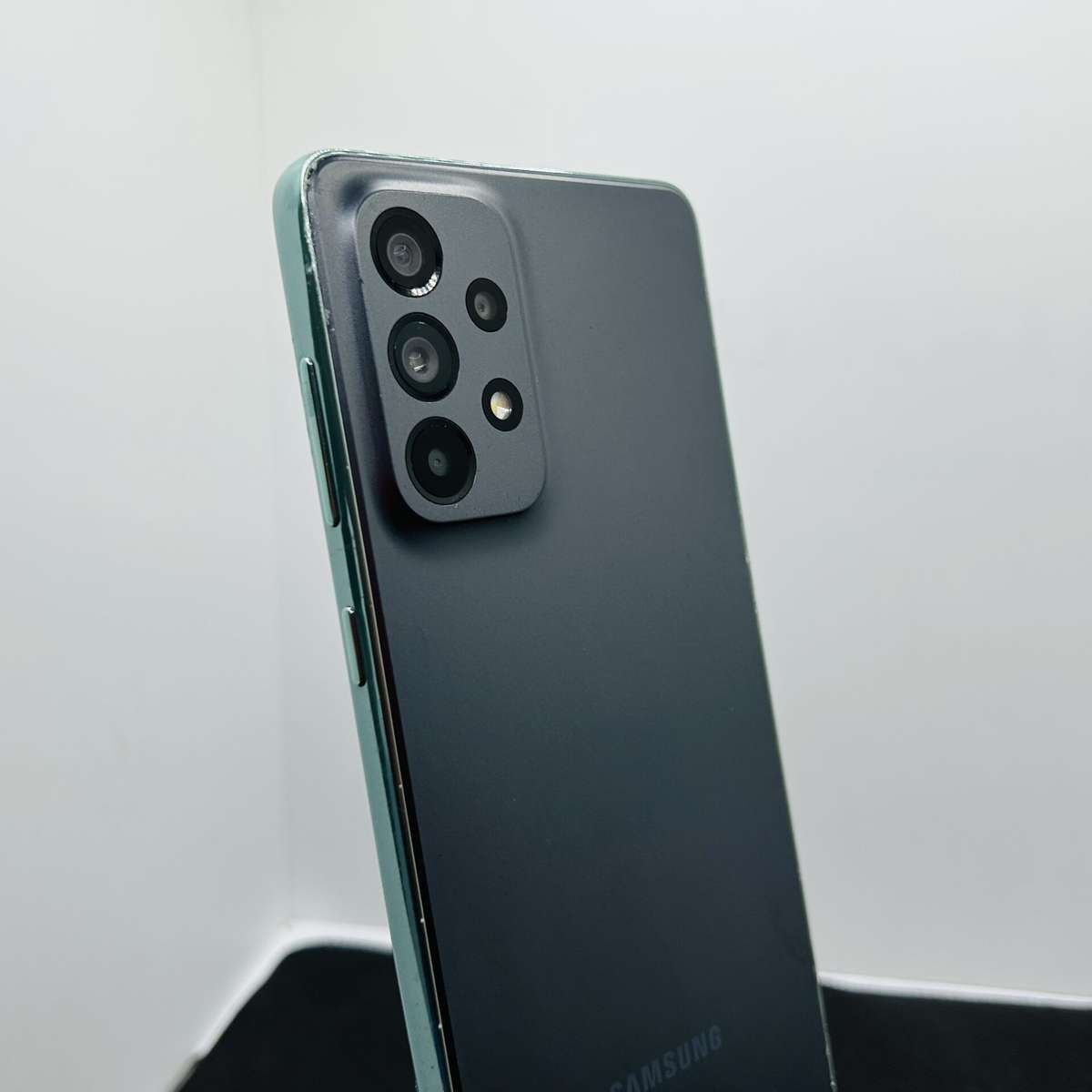 Samsung Galaxy A73 128GB Awesome Grey - (Grade B)