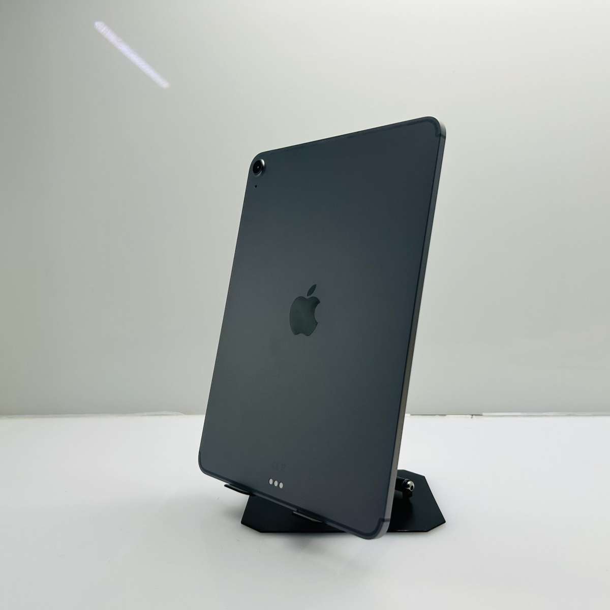 Apple iPad Air 11 M3 (Wifi And E-SIM) 256GB Space Gray  (Grade A)