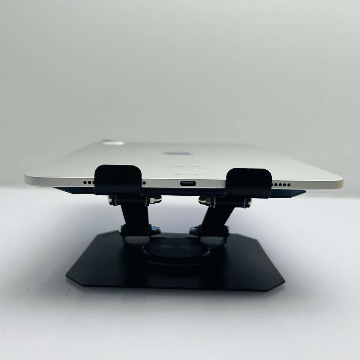 Apple iPad Pro 11 M4 256GB (WiFi Only) Silver  (Grade B)