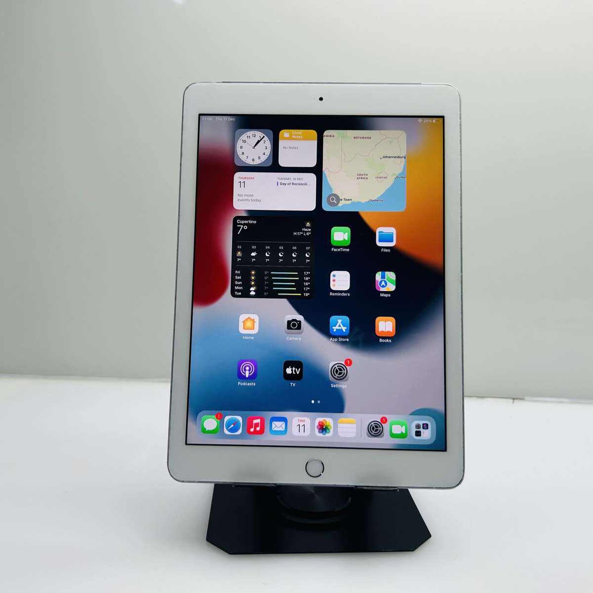 Apple iPad 9.7 6th Gen (WiFi/Cellular) 32GB Space Gray (Grade B) - No Touch ID