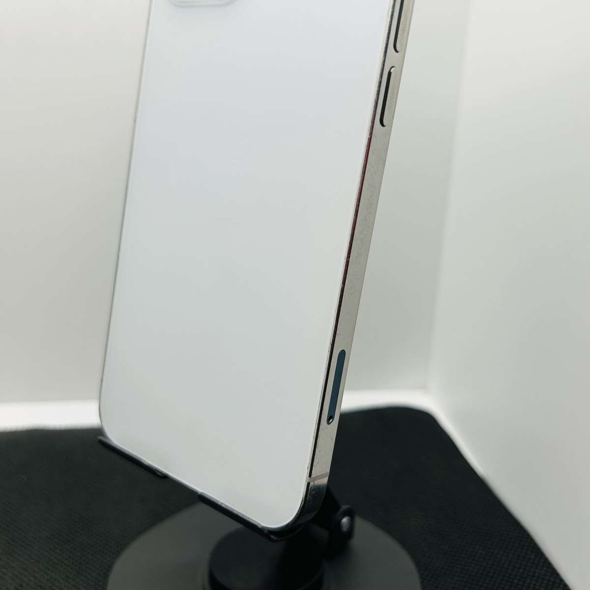 Apple iPhone 12 Pro 512GB Silver - (Grade B)
