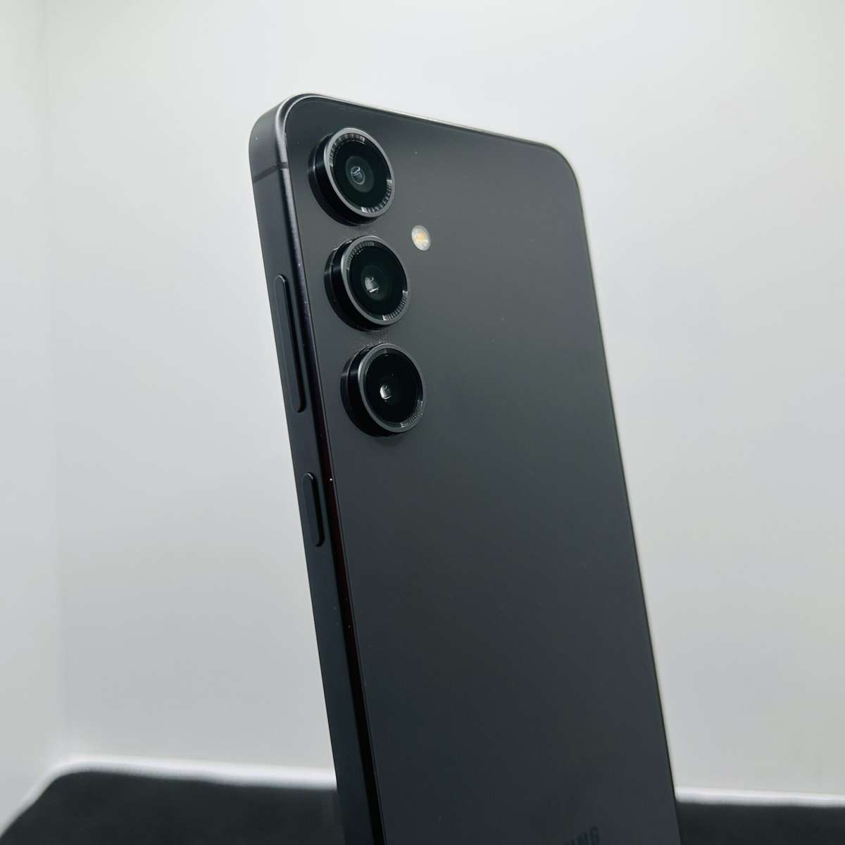 Samsung Galaxy S24 FE 256GB Graphite - (Grade B)