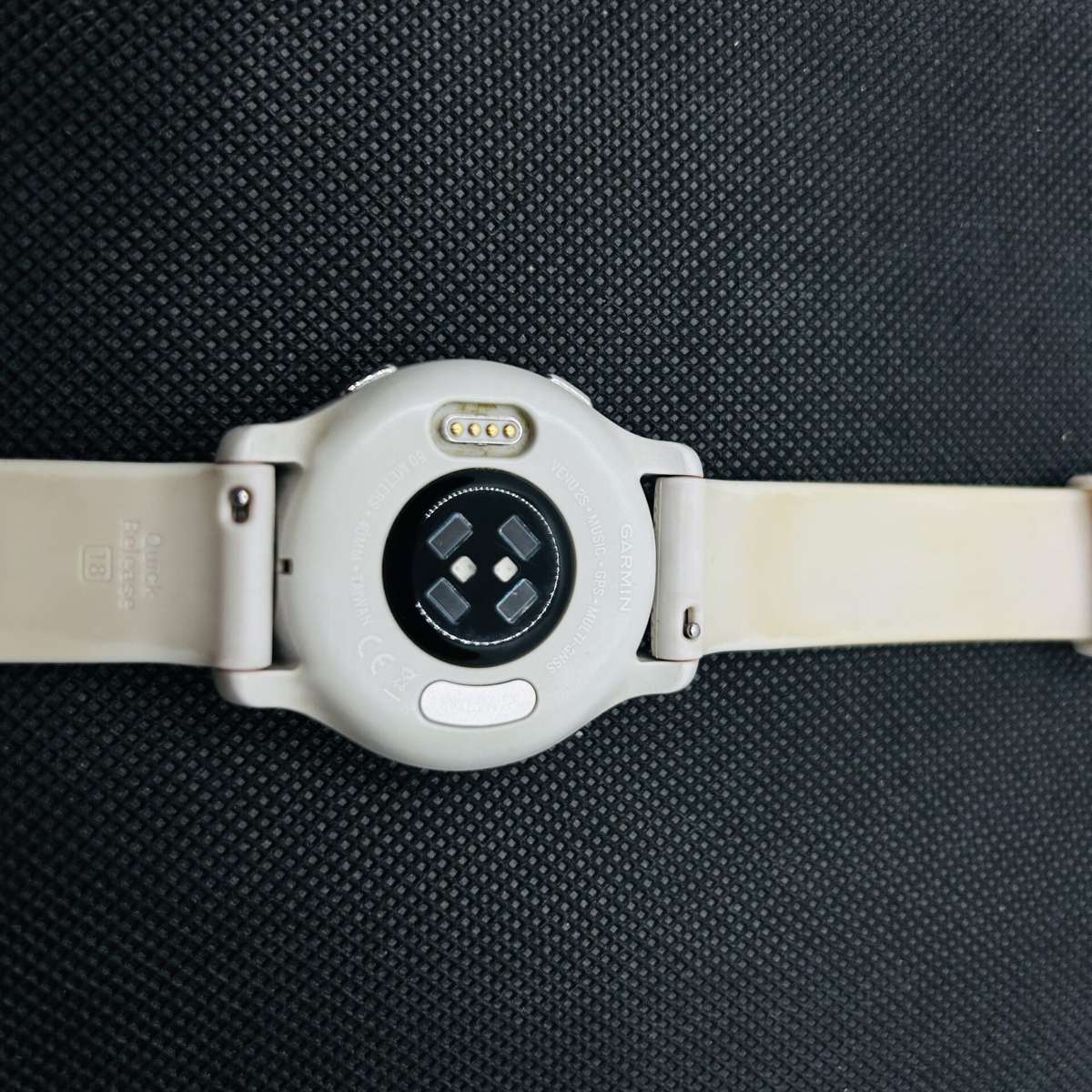 Garmin Venu 2s Gold (Grade B)  With White Straps