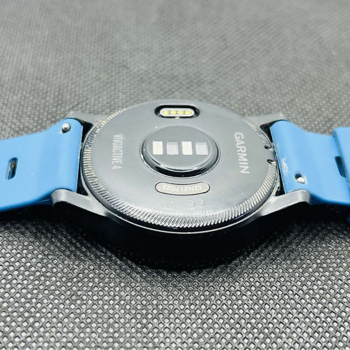 Garmin Vivoactive 4 Black (Condition: Good) - With Blue Straps