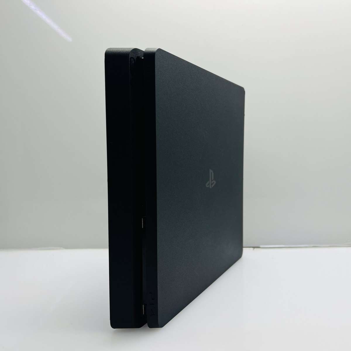 Sony PlayStation 4 Slim Black 500GB + HDMI Cable + Power Cable - (Grade B)