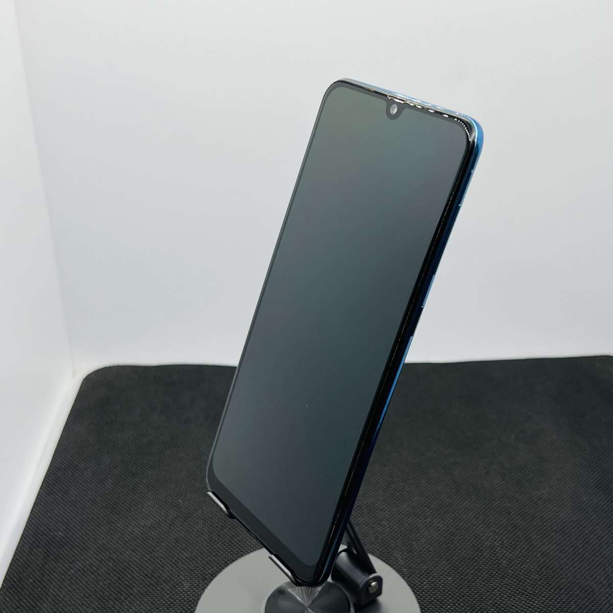 Samsung Galaxy A50 128GB Blue (Grade B) - Minor LCD Burn