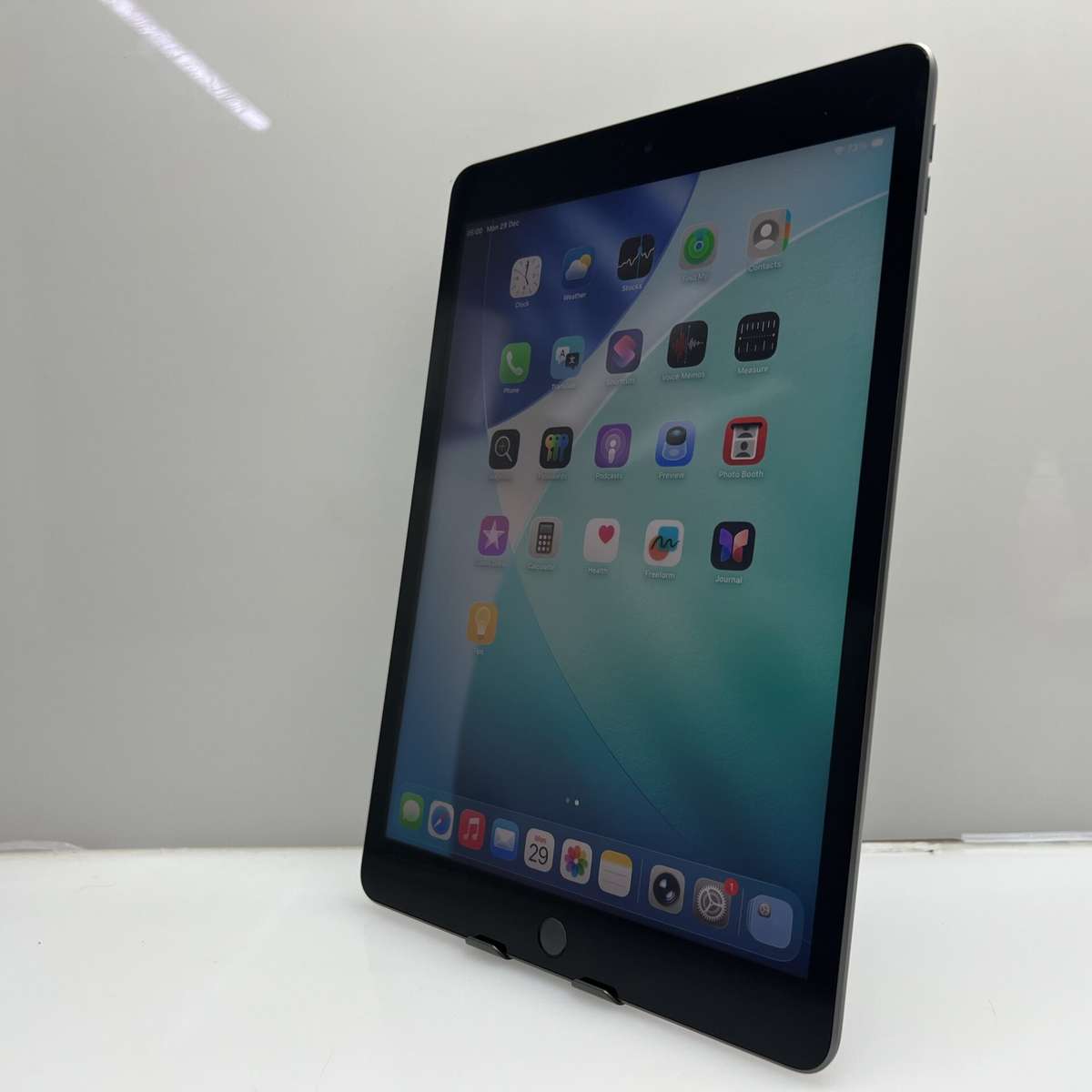 Apple iPad 10.2" 9th Gen (Wi-Fi Only) 64GB Space Gray (Grade B)