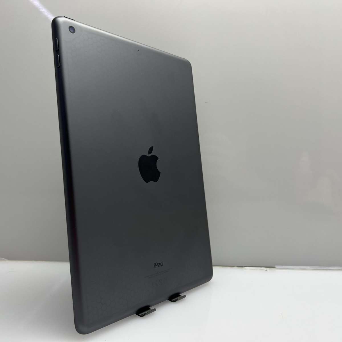 Apple iPad 10.2" 9th Gen (Wi-Fi Only) 64GB Space Gray (Grade B)