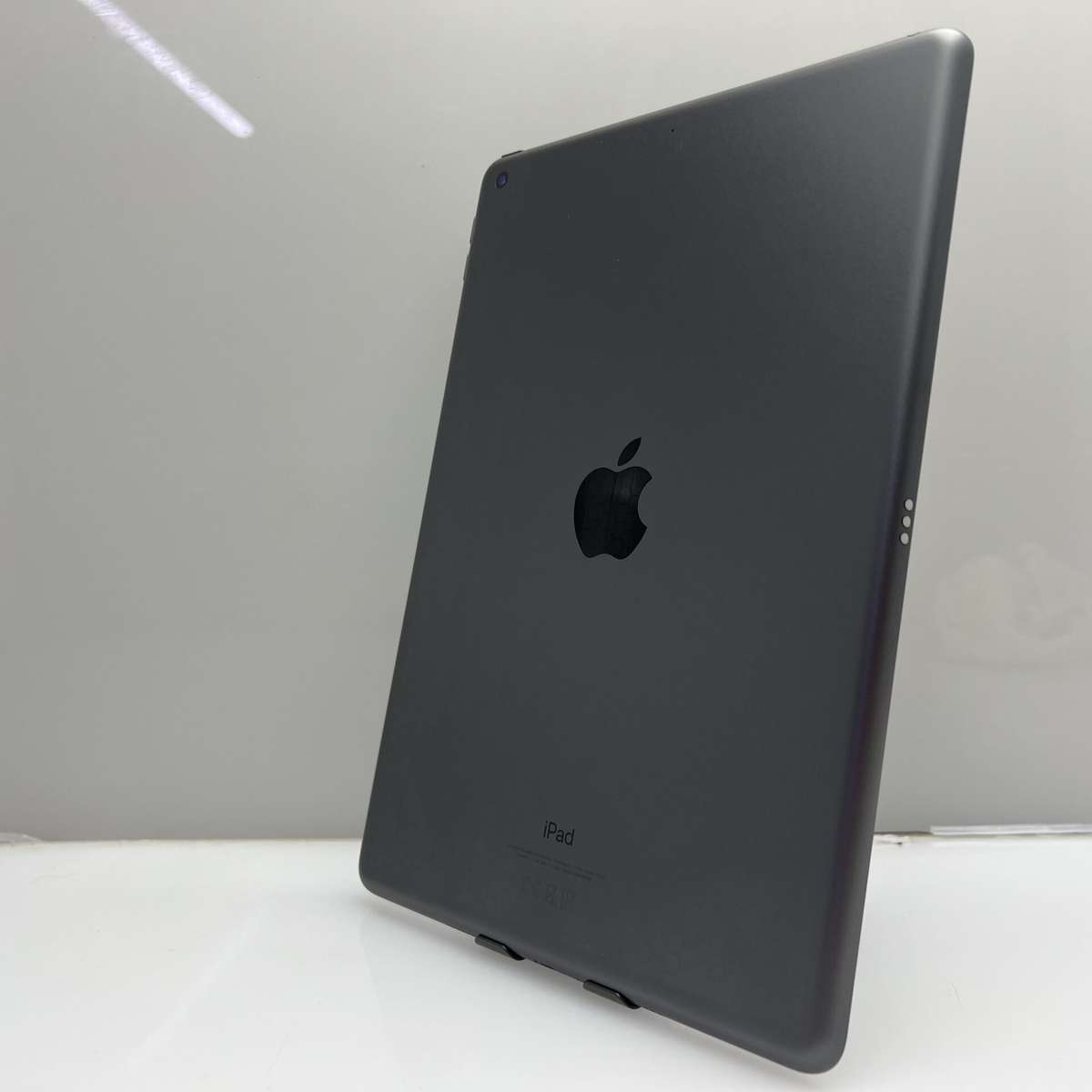 Apple iPad 10.2" 9th Gen (Wi-Fi Only) 64GB Space Gray (Grade B)