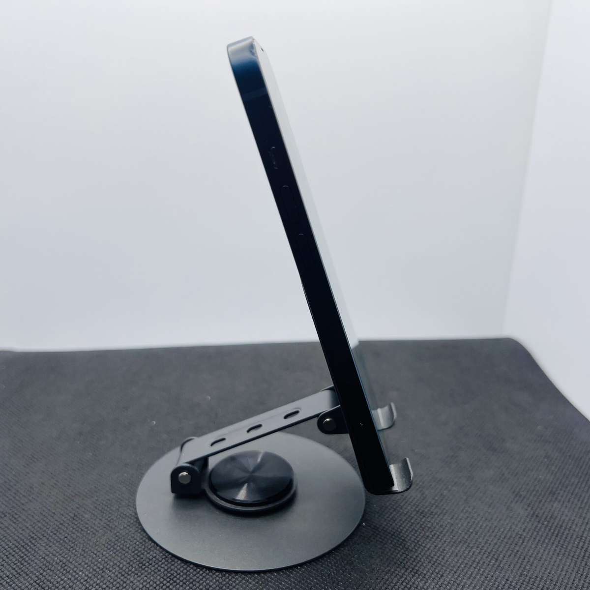 Apple iPhone 13 128GB Midnight (Grade B)