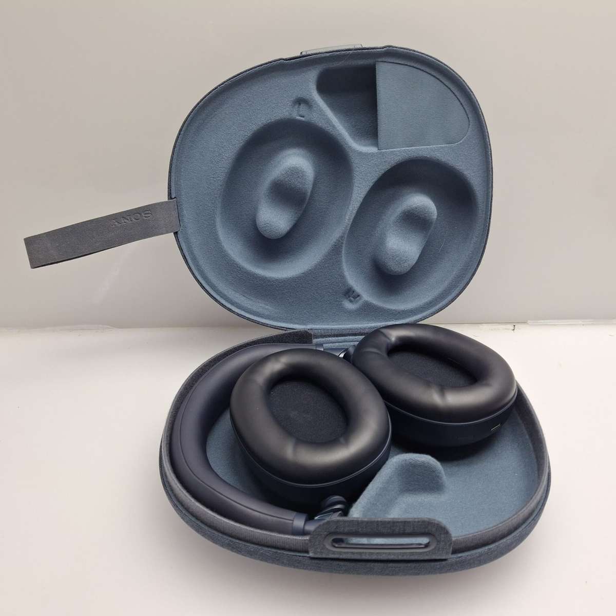 Sony WH-1000XM6 Wireless Noise Cancelling Headphones Blue - (Grade B)