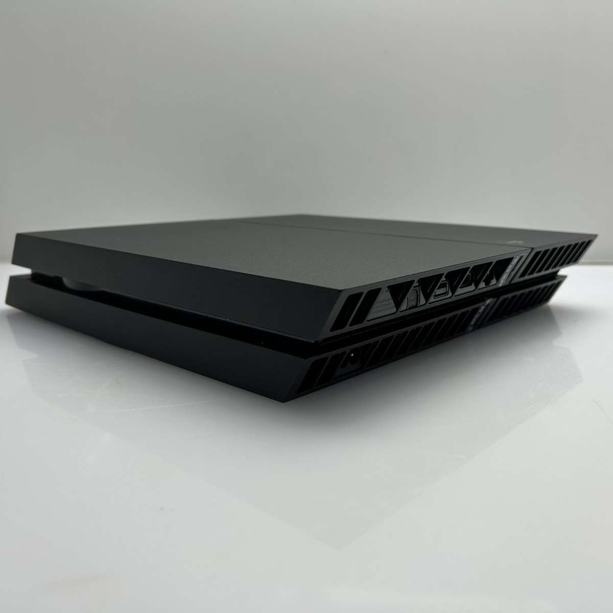 PlayStation 4 Original Black 500GB + 1 Controller + HDMI Cable + Power Cable (Grade B) - Digital ...