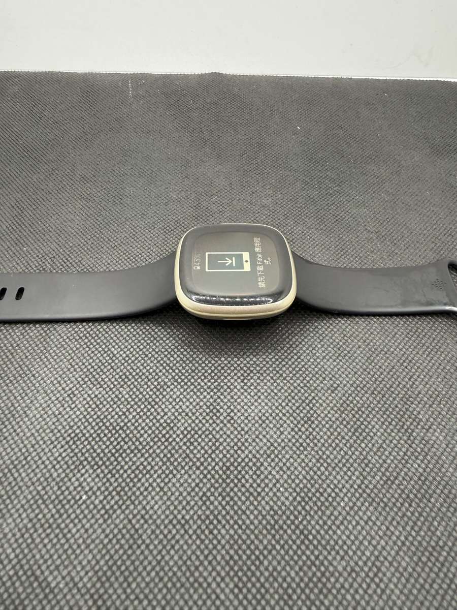 fitbit versa 3 Soft Gold Midnight Blue - (Grade B) No Charger