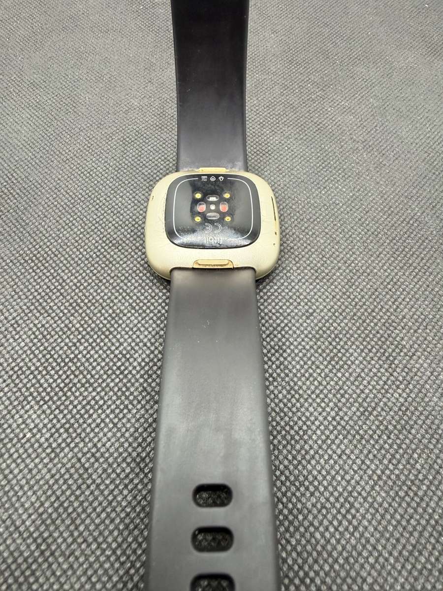 fitbit versa 3 Soft Gold Midnight Blue - (Grade B) No Charger