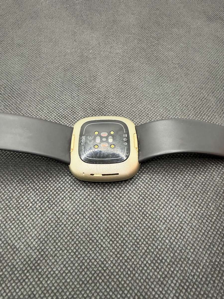 fitbit versa 3 Soft Gold Midnight Blue - (Grade B) No Charger