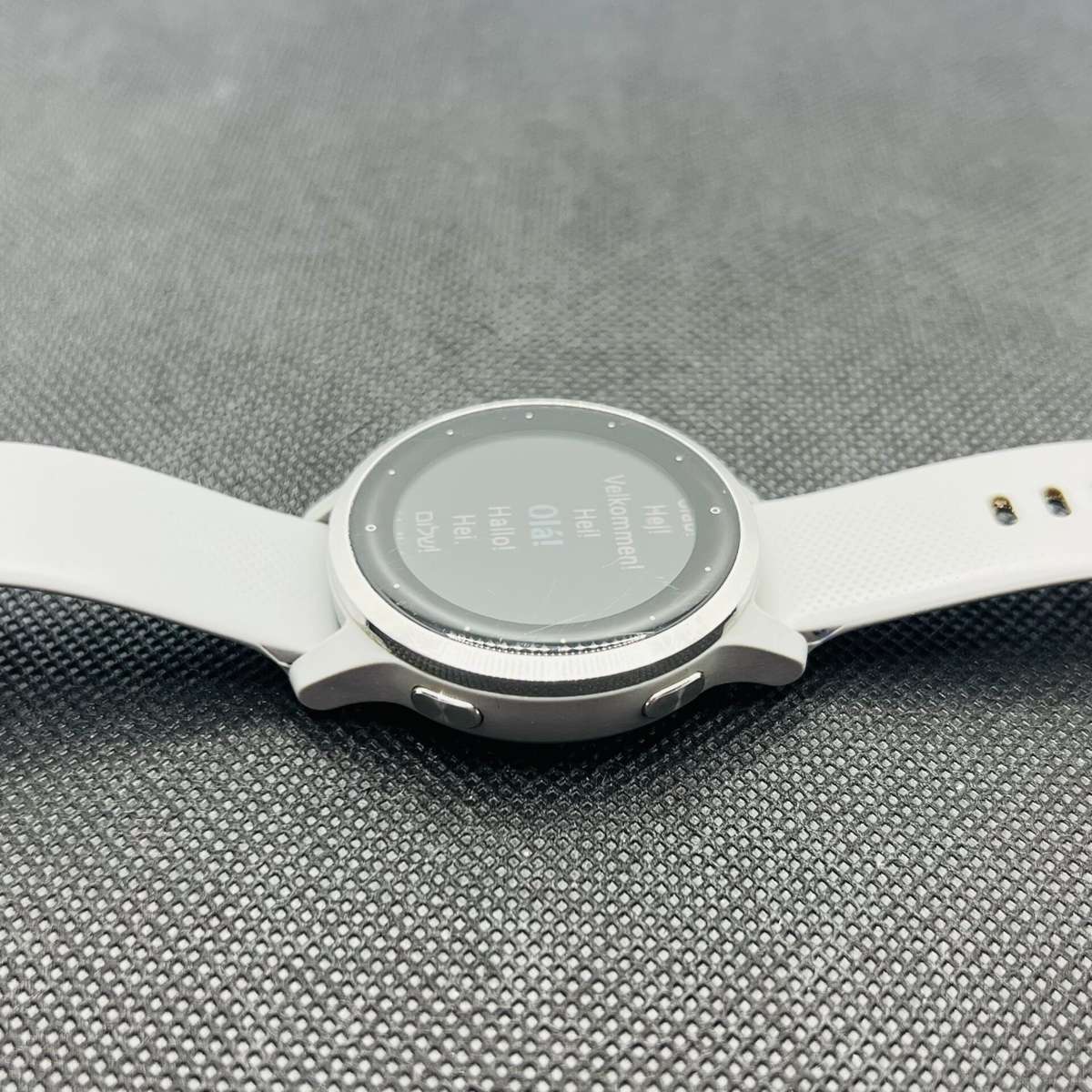 SALE: Garmin Vivoactive 4s Grey  (Condition: Good)
