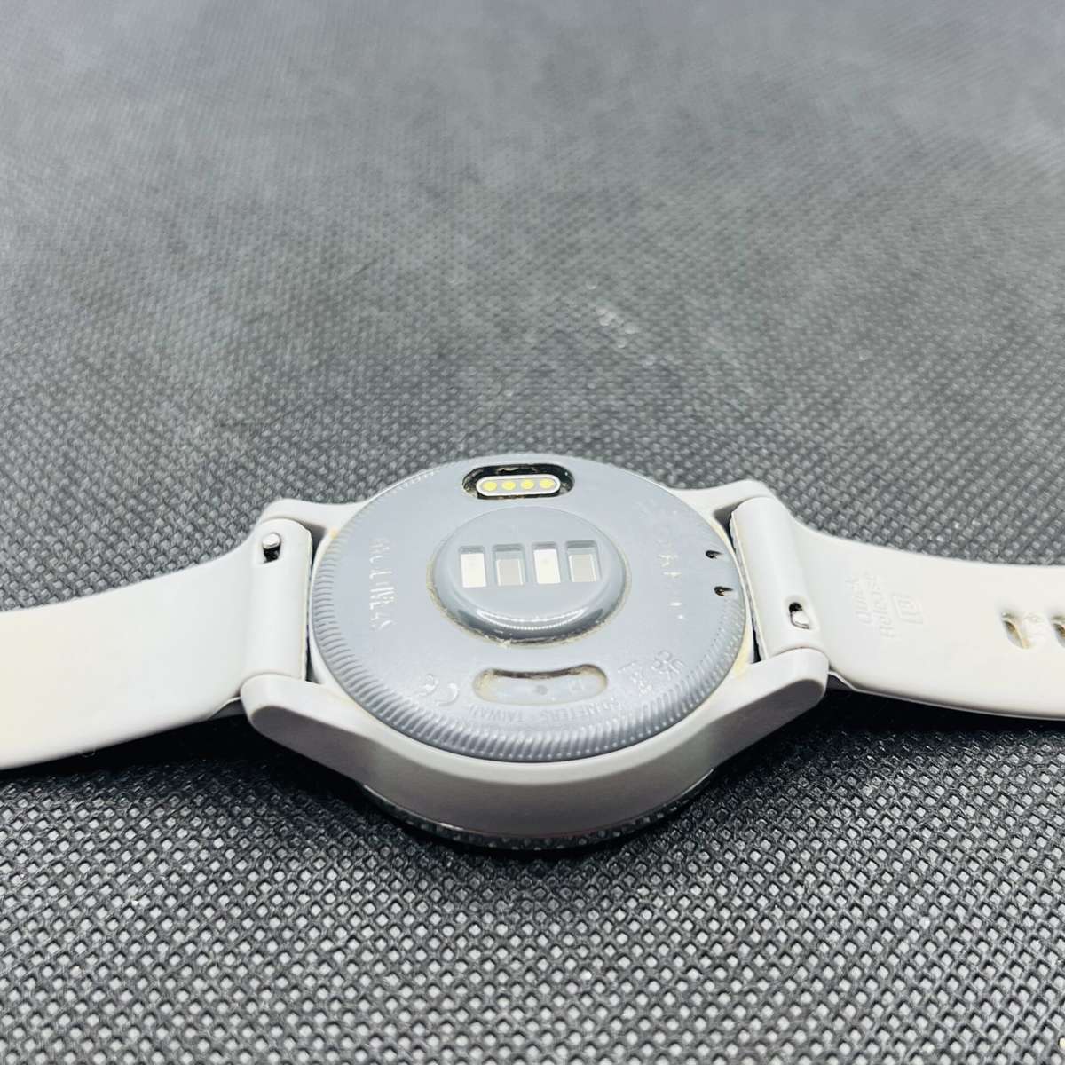 SALE: Garmin Vivoactive 4s Grey  (Condition: Good)