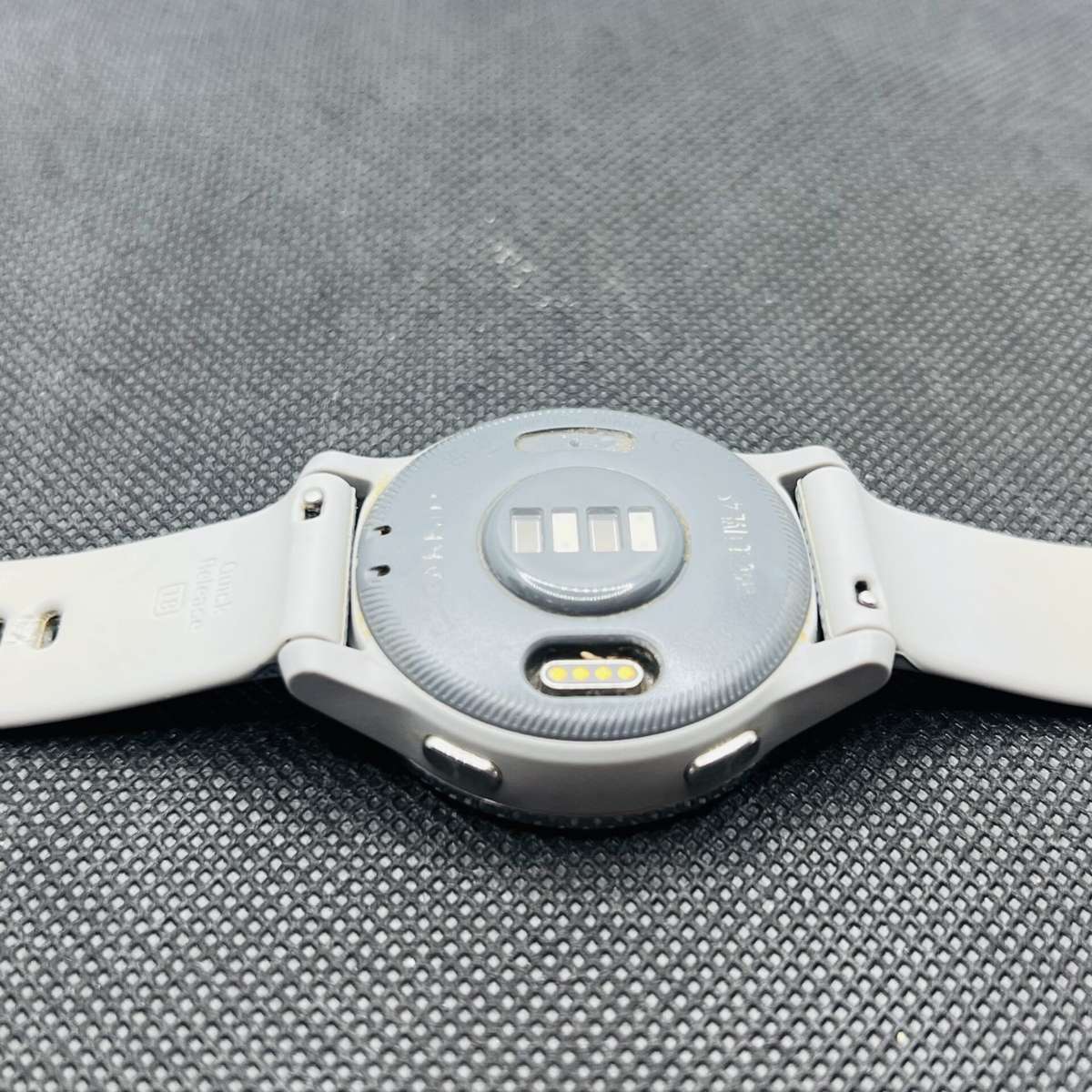 SALE: Garmin Vivoactive 4s Grey  (Condition: Good)