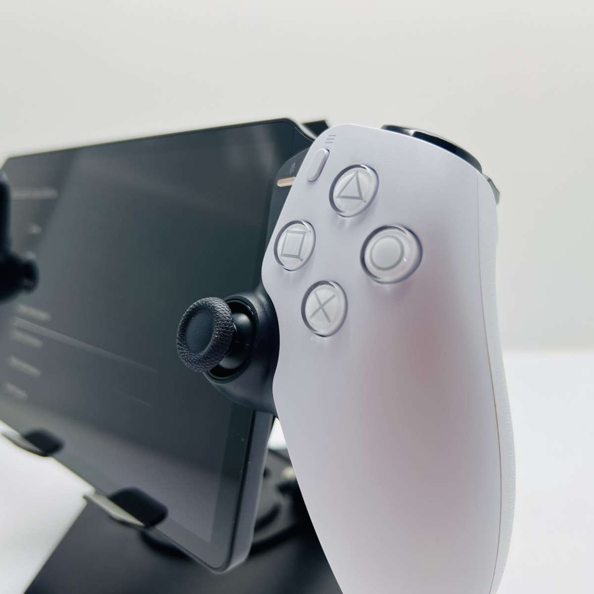 Sony PlayStation Portal White (Grade A)  (Requires Playstation 5 To Function)