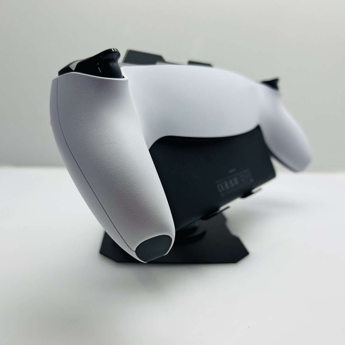 Sony PlayStation Portal White (Grade A)  (Requires Playstation 5 To Function)