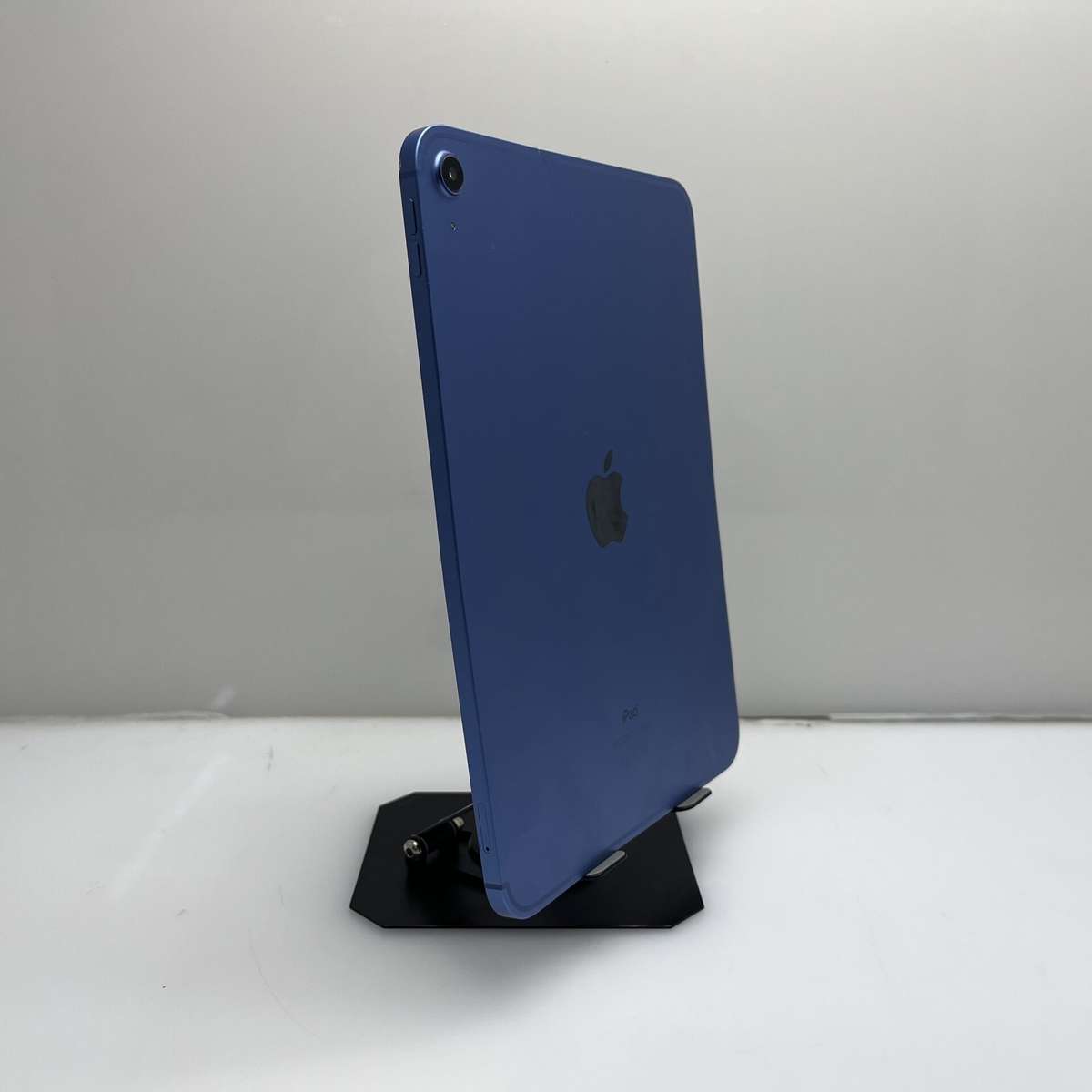 Apple iPad 10.9" 10th Gen (Wifi/Cellular) 64GB Blue - (Grade B) Bent Casing