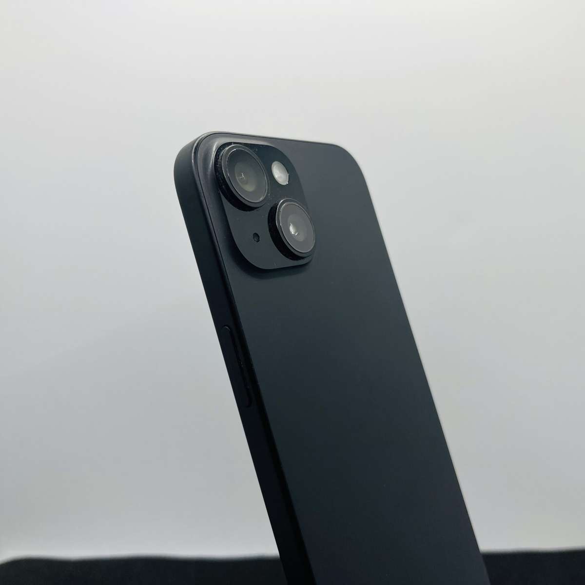 Apple iPhone 15 128GB Black  (Grade B)