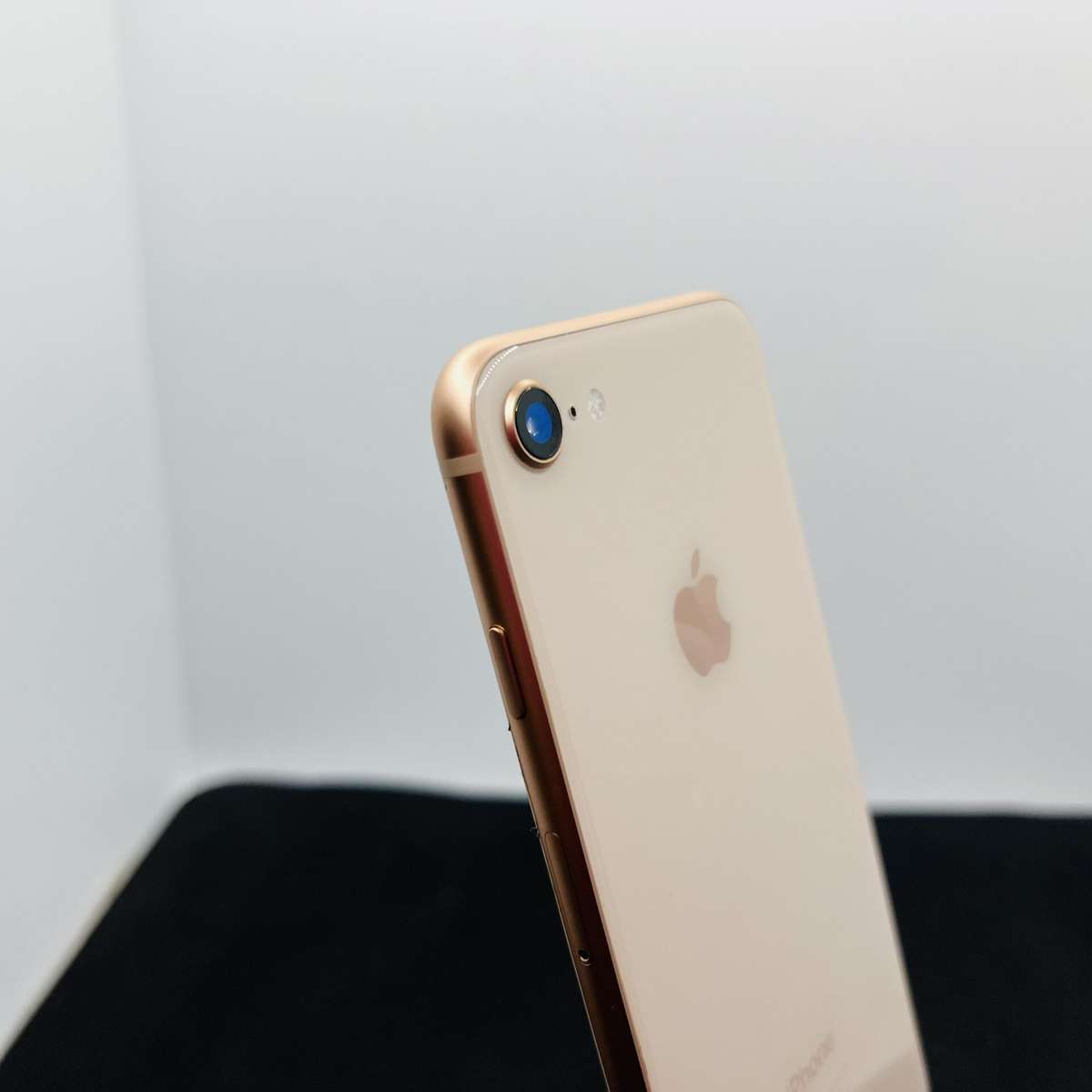 Apple iPhone 8 256GB Gold (Grade B) - Minor Bright Spots