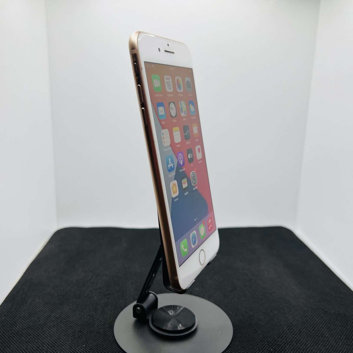 Apple iPhone 8 Plus 64GB Gold (- Grade B)