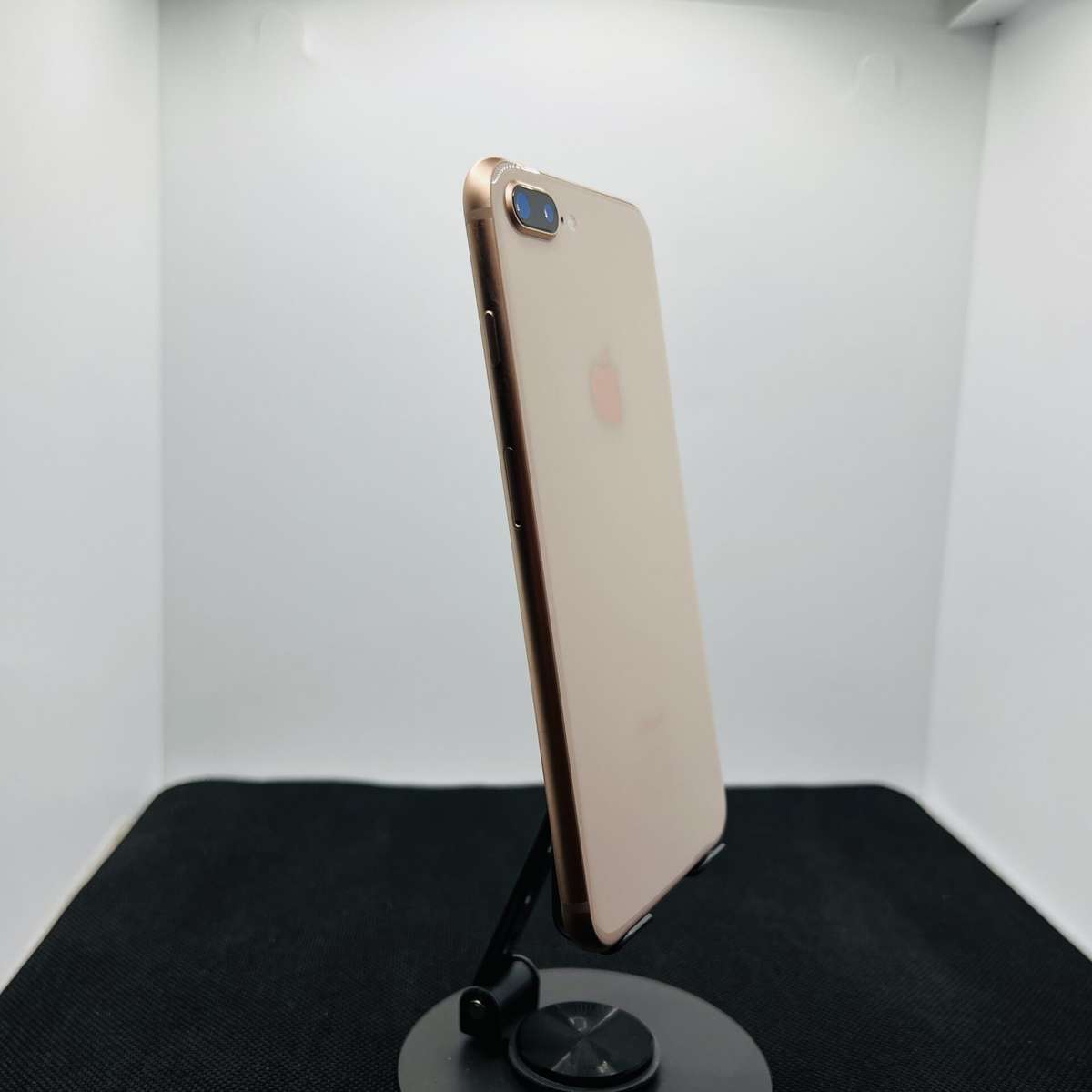 Apple iPhone 8 Plus 64GB Gold (- Grade B)