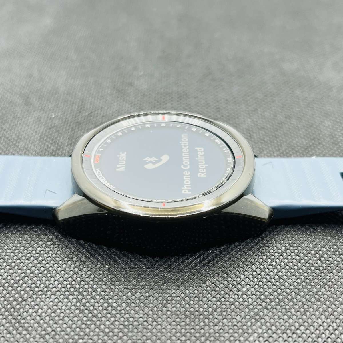 Garmin Approach S62 Black (Grade B) - With Blue Straps