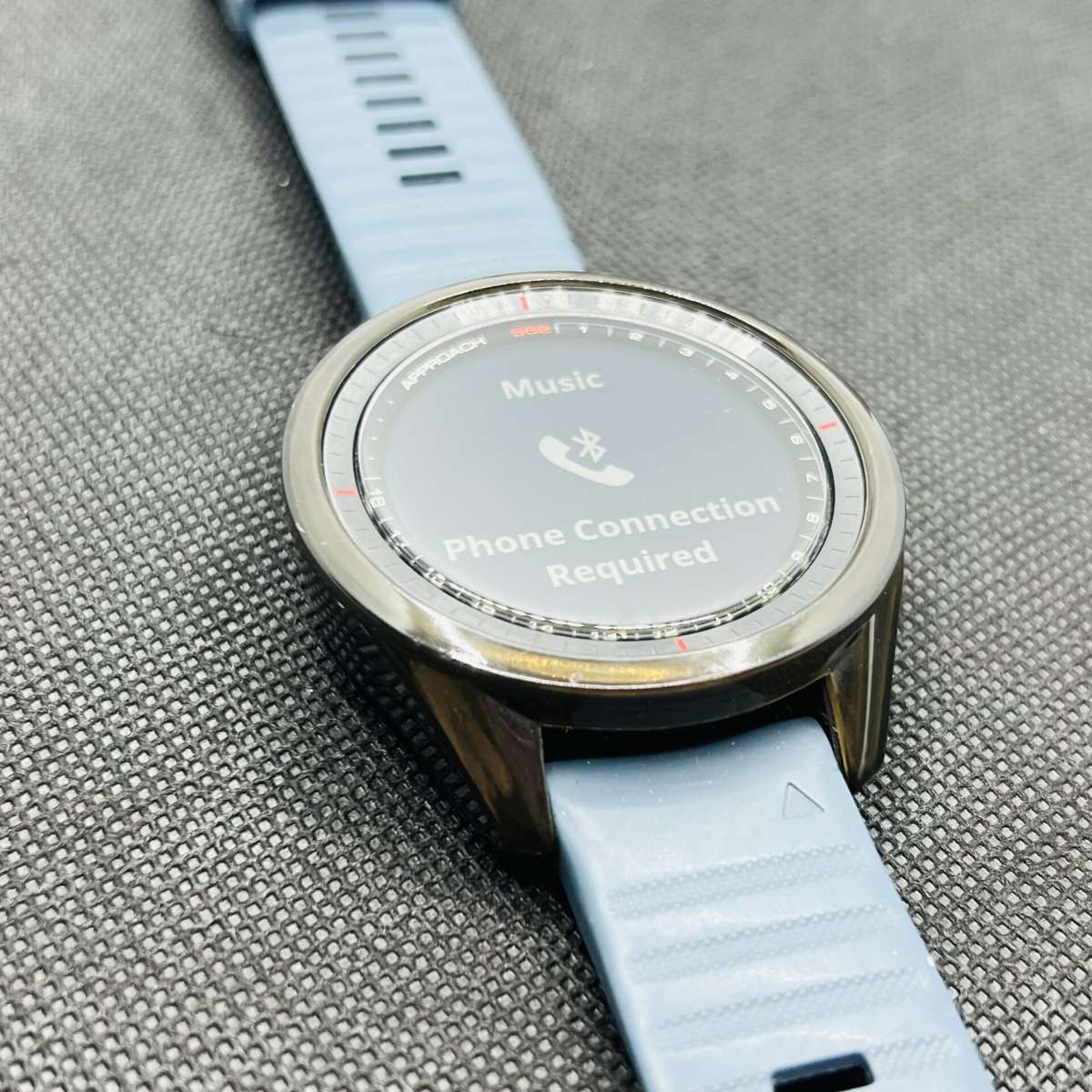 Garmin Approach S62 Black (Grade B) - With Blue Straps