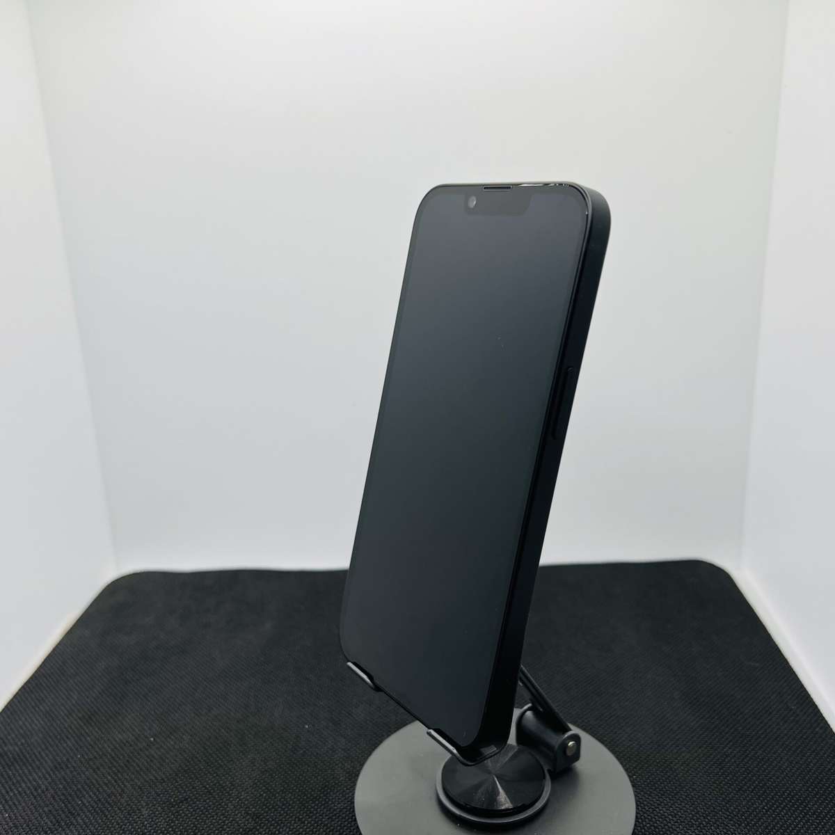 Apple iPhone 16e 128GB Black  (Grade A)