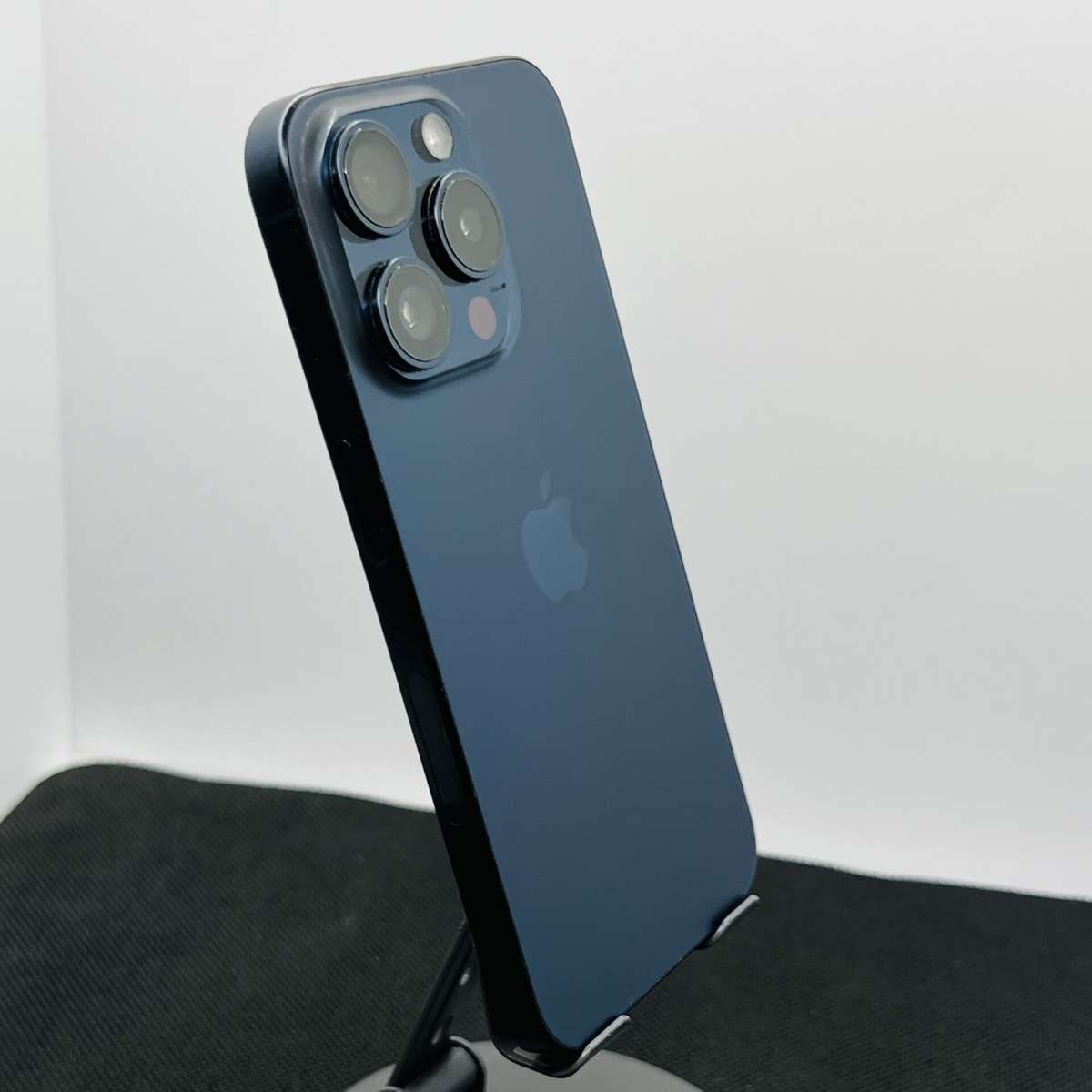 Apple iPhone 15 Pro 256GB Blue Titanium (Condition: Good) - eSIM Only