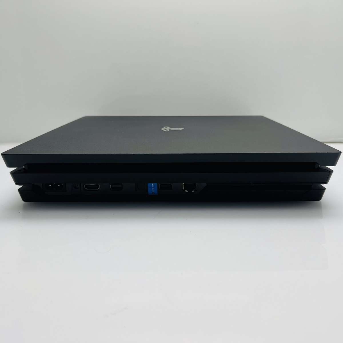 PlayStation 4 Pro Black 1TB + HDMI Cable + Power Cable + 1 Controller (Grade B)