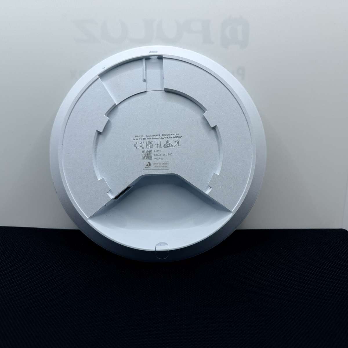 Ubiquiti Networks U6 + 4 Spatial Streams Wifi 6 Acess Point White  (Grade B)