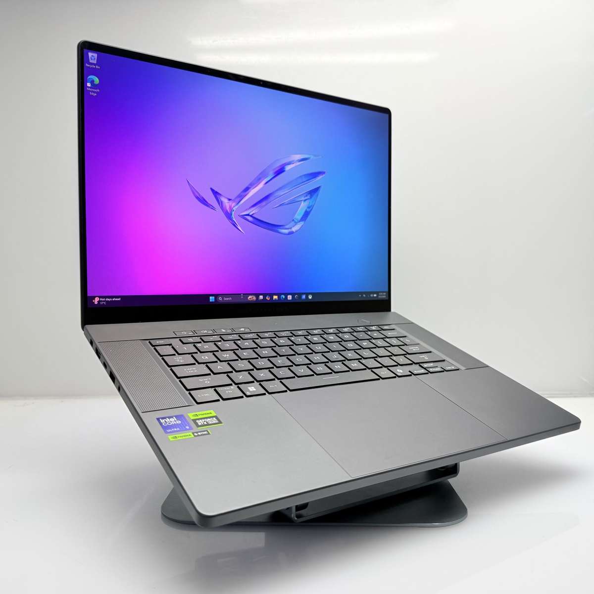 ASUS ROG EST: 2006 Zephyrus G16 "Core Ultra 9" 32GB RAM 2TB SSD NVMe Gaming Laptop Eclipse Gray ...