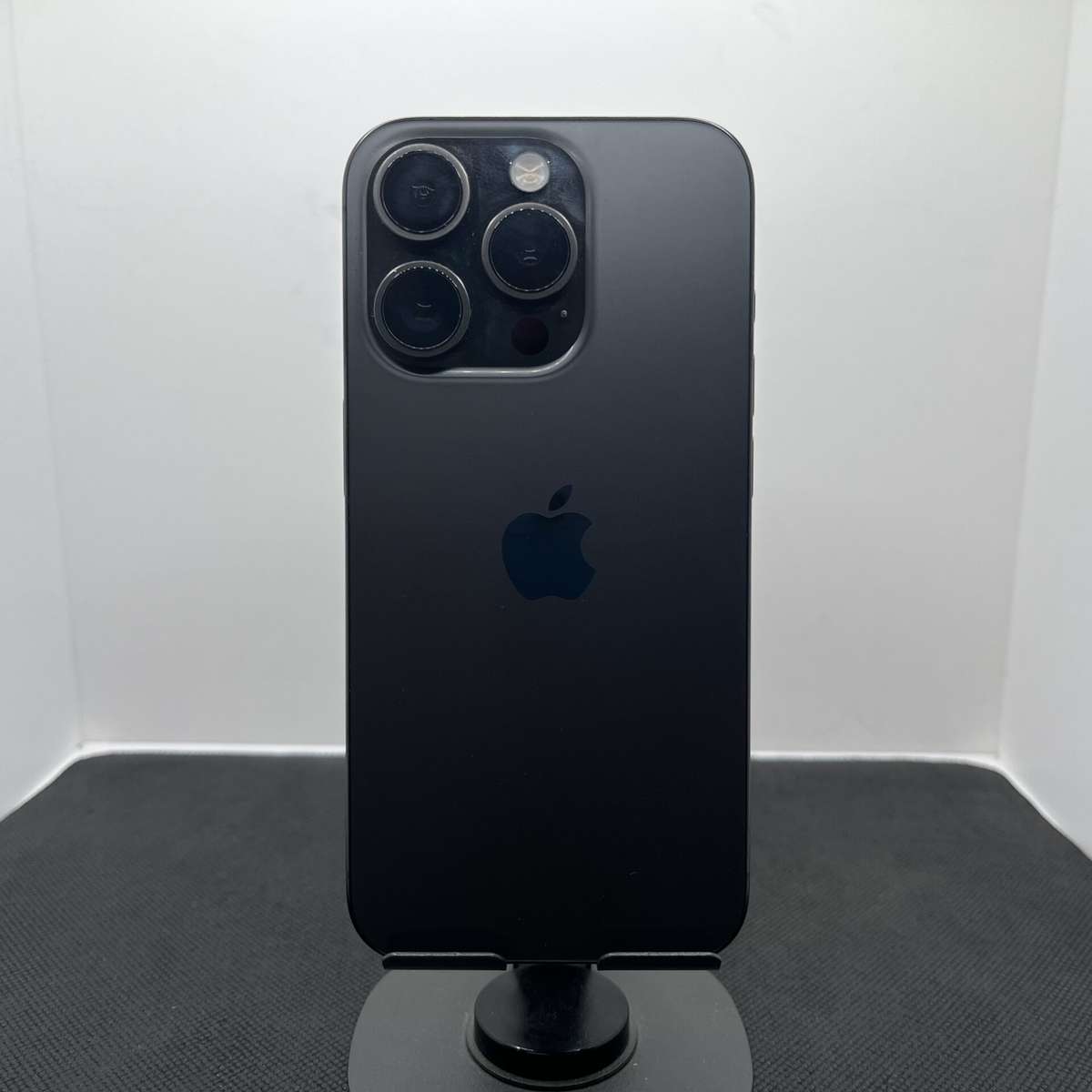Apple iPhone 15 Pro 128GB Black - (Grade B)