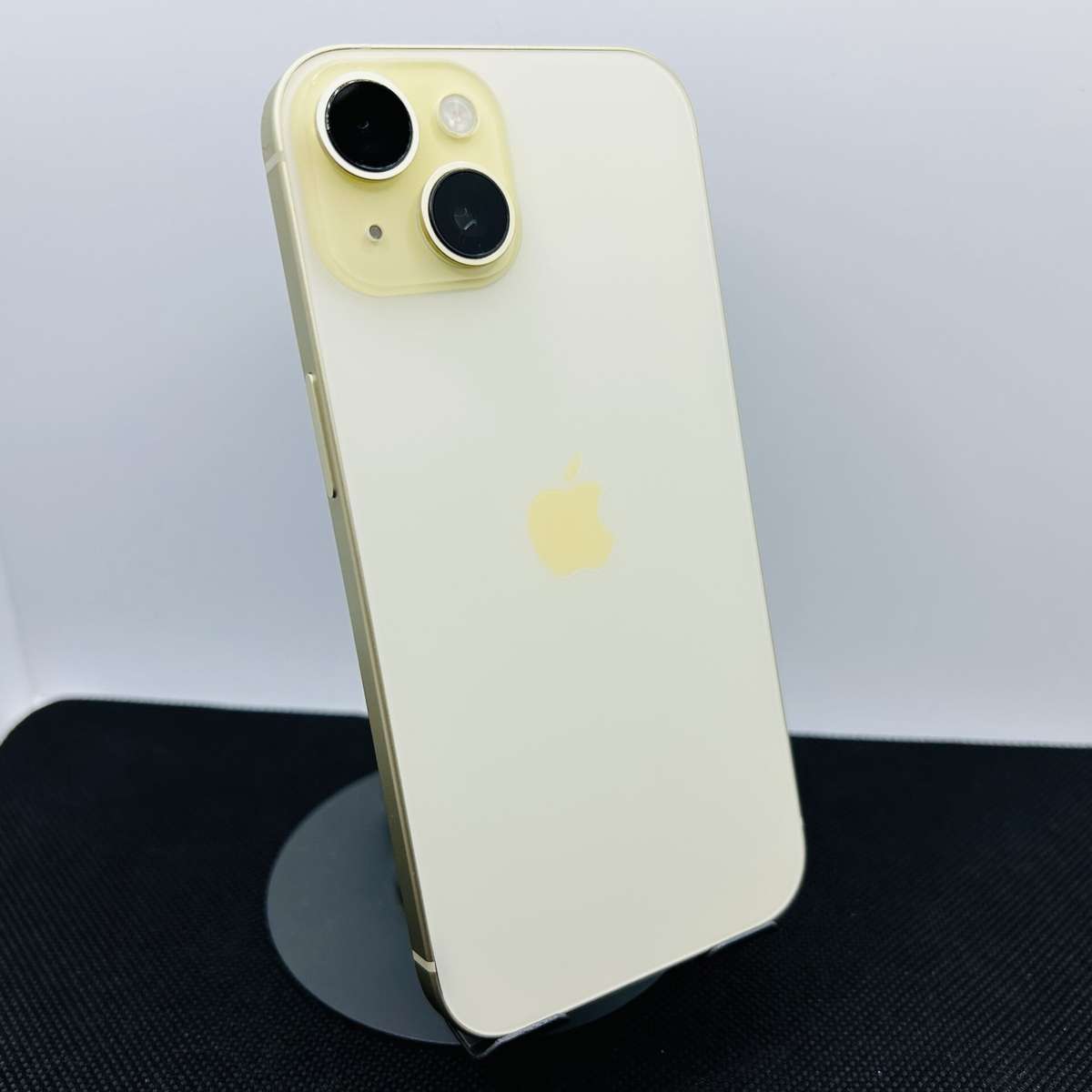 Apple iPhone 15 256GB Yellow (Condition: Good) - No Face ID